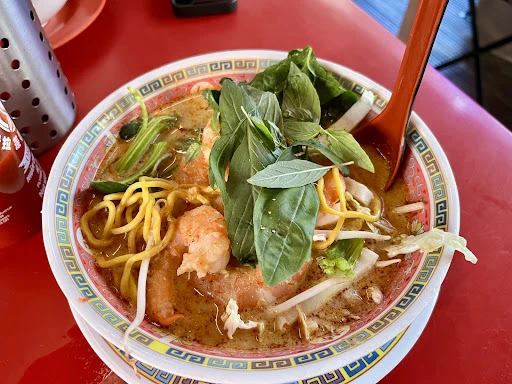Phat Phuc Noodle Bar photo 4